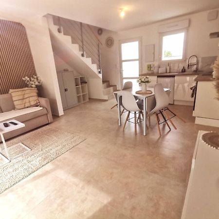 Magnifique Duplex Neuf Parking Et Terrasse Apartment Dole Bagian luar foto