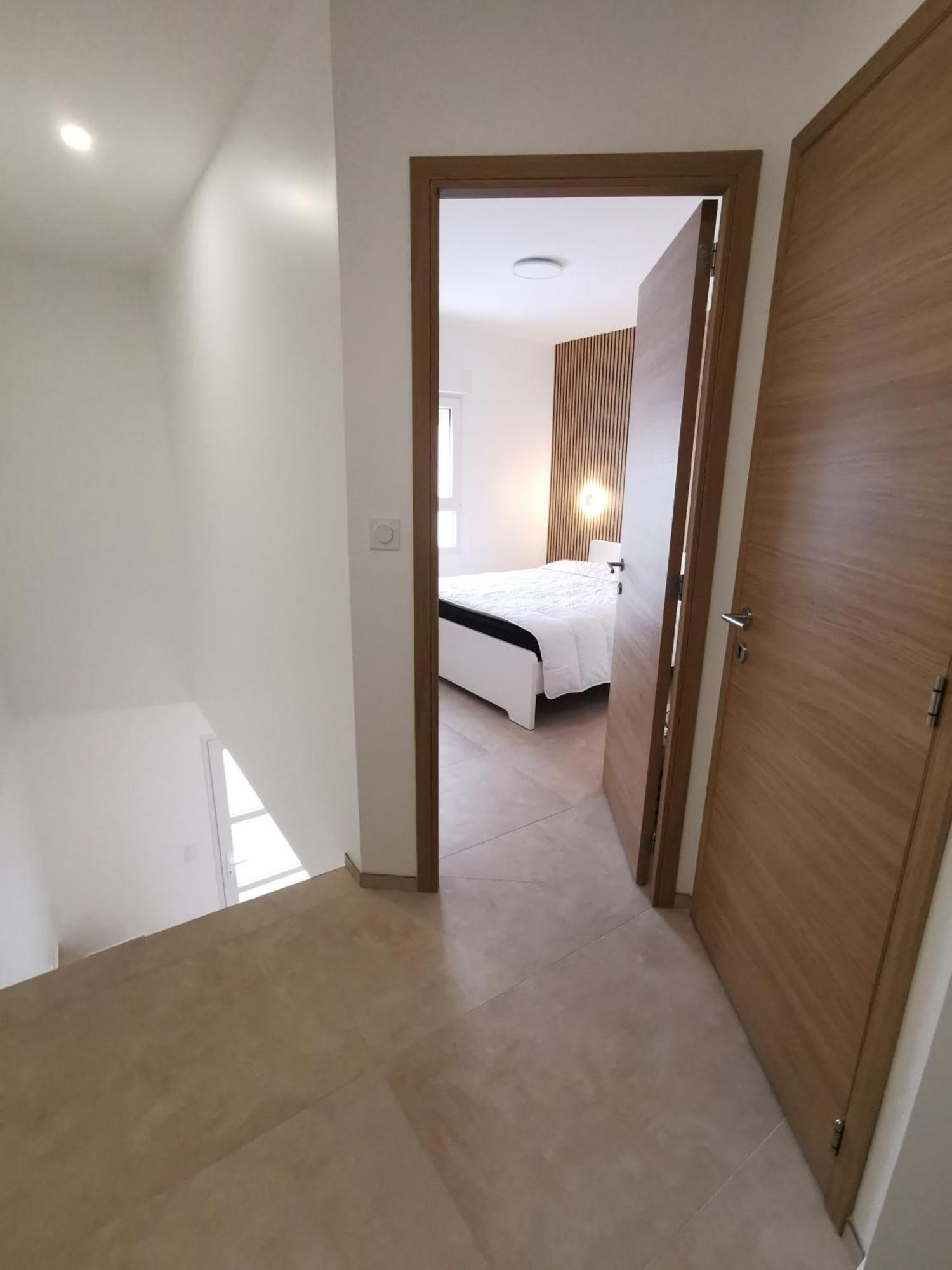Magnifique Duplex Neuf Parking Et Terrasse Apartment Dole Bagian luar foto